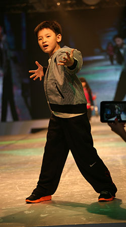 ROOKIE����F(xi��n)��10